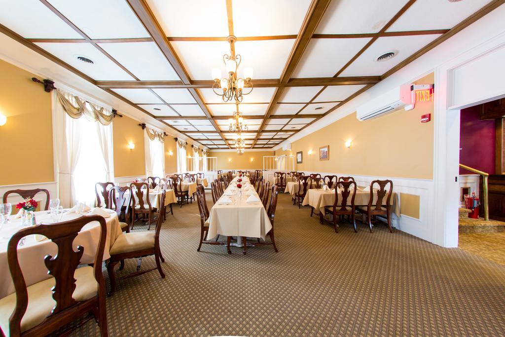 The Sherwood Hotel Greene Exterior photo