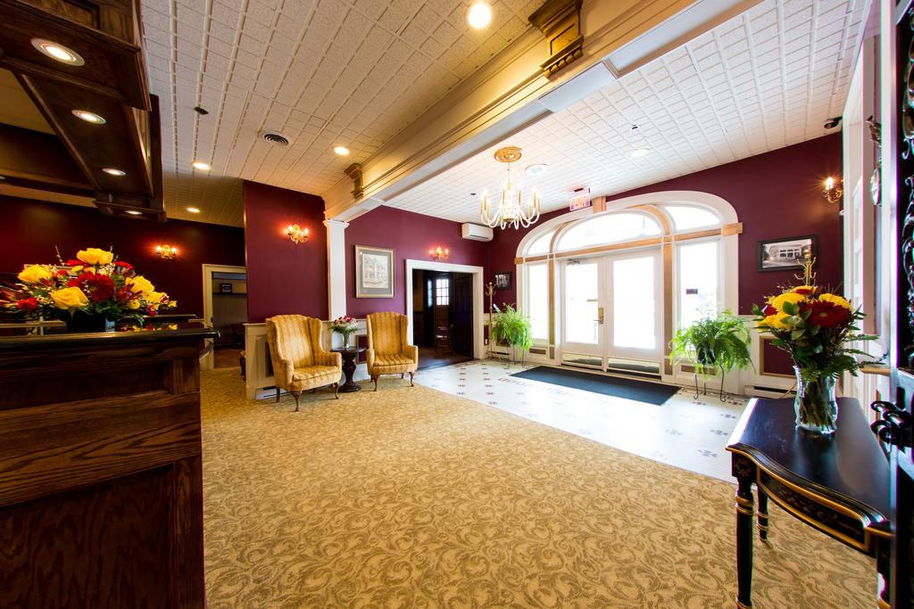 The Sherwood Hotel Greene Exterior photo